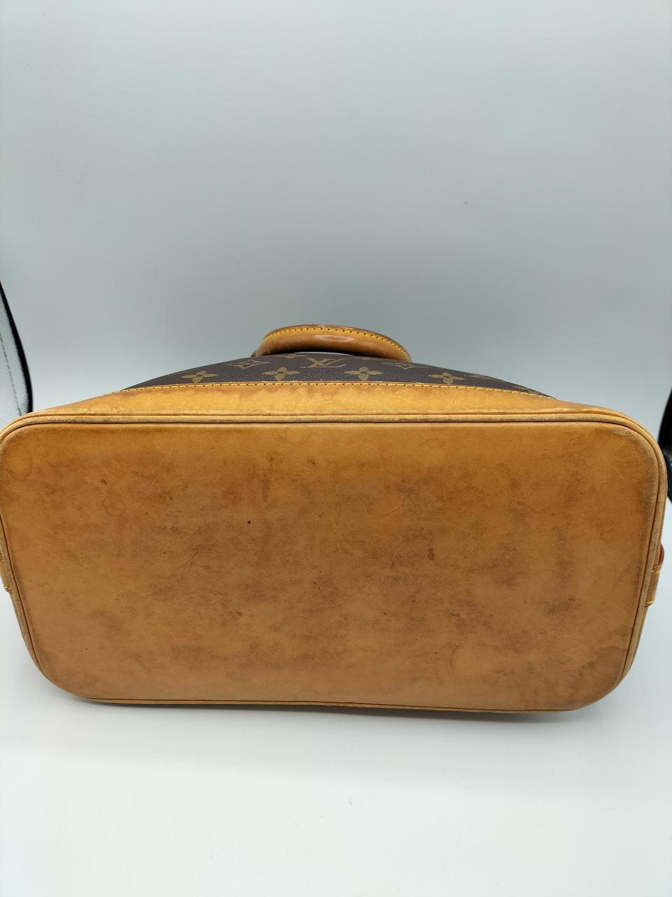 汚れやシミあり