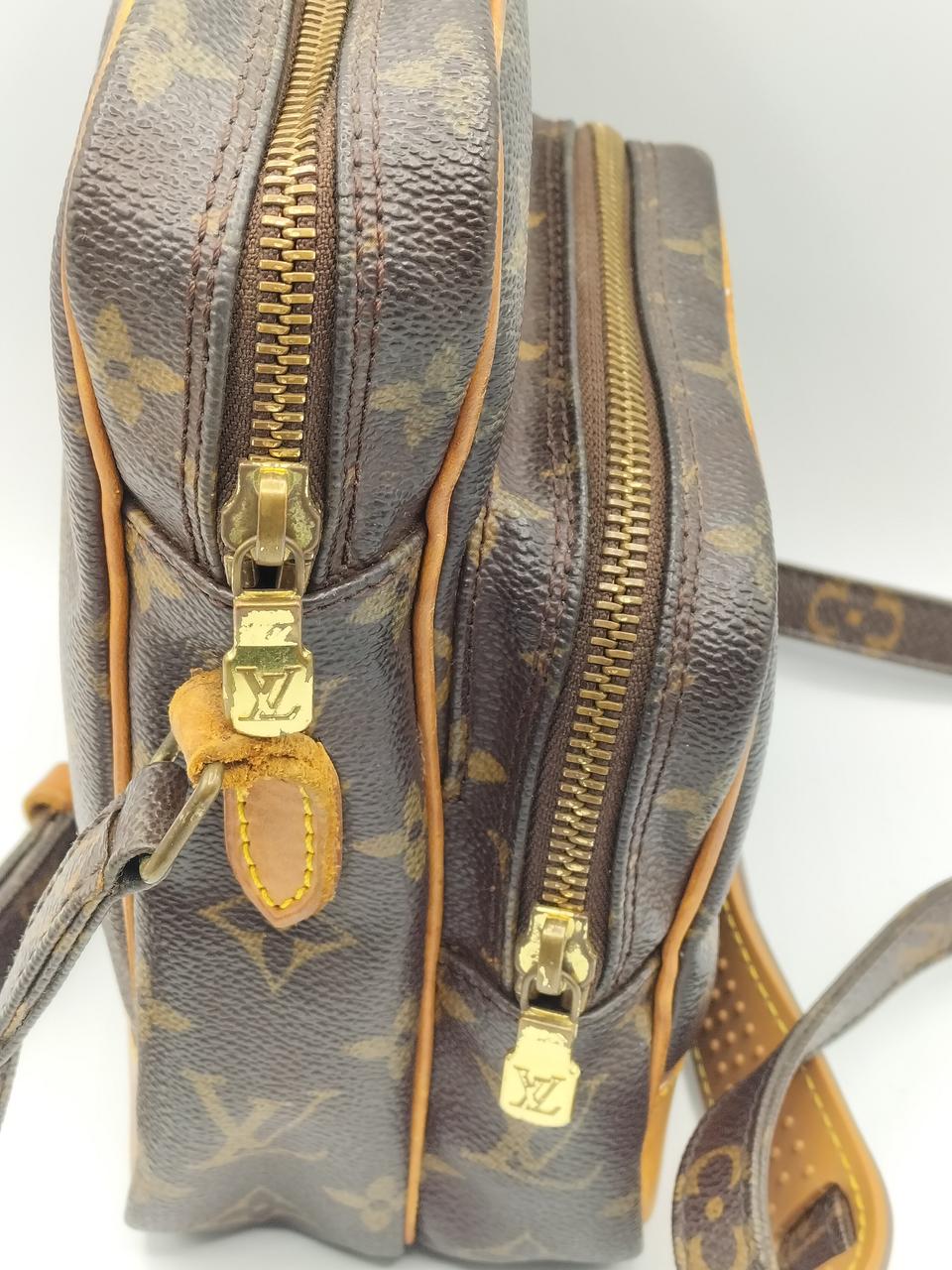 刻印あり
金属部分は、変色あり