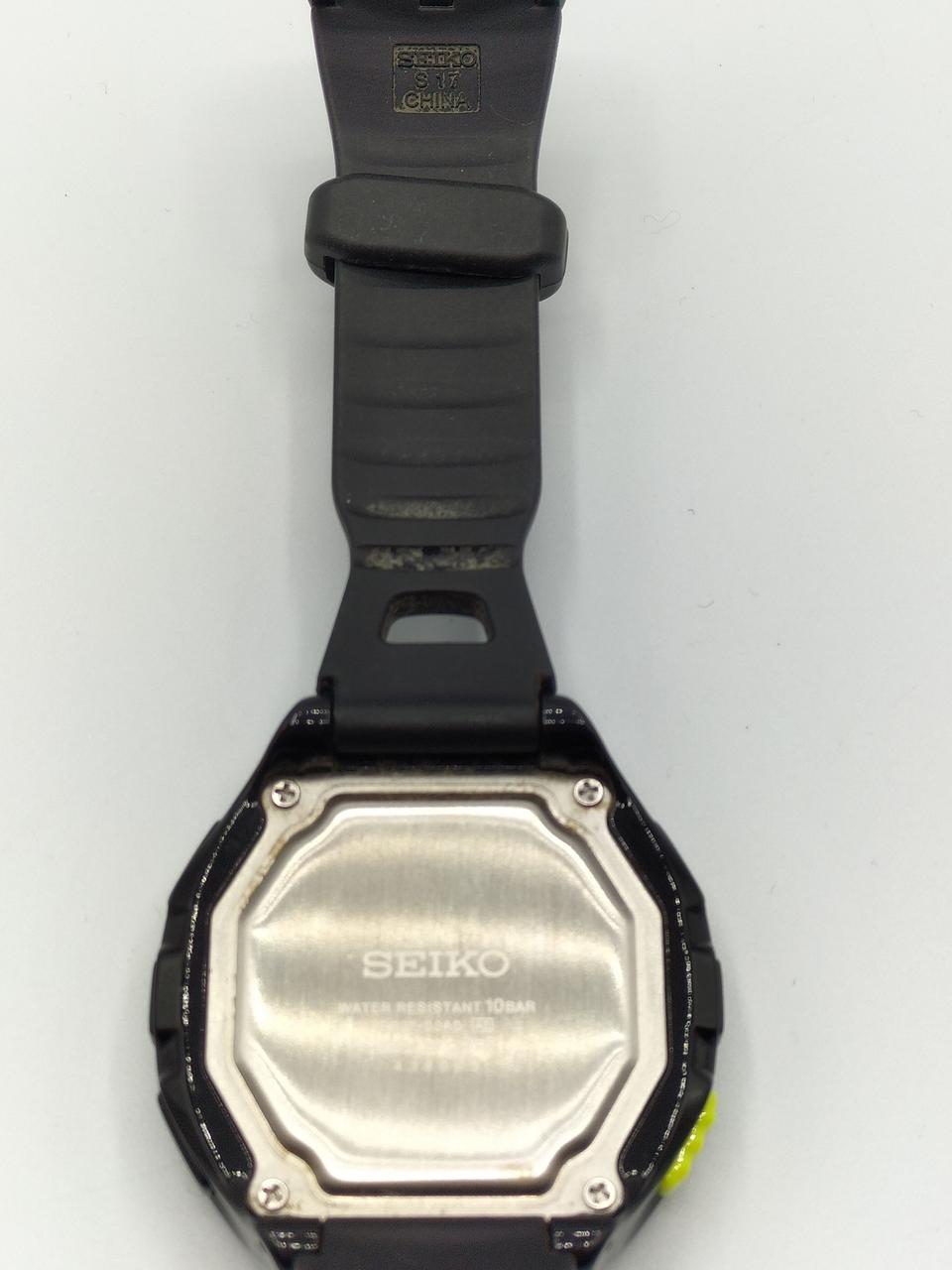 バンド裏面、汚れあり