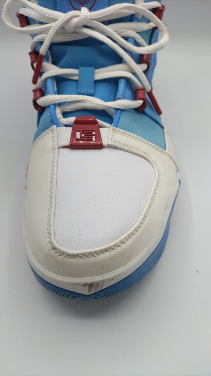 つま先スレあり。