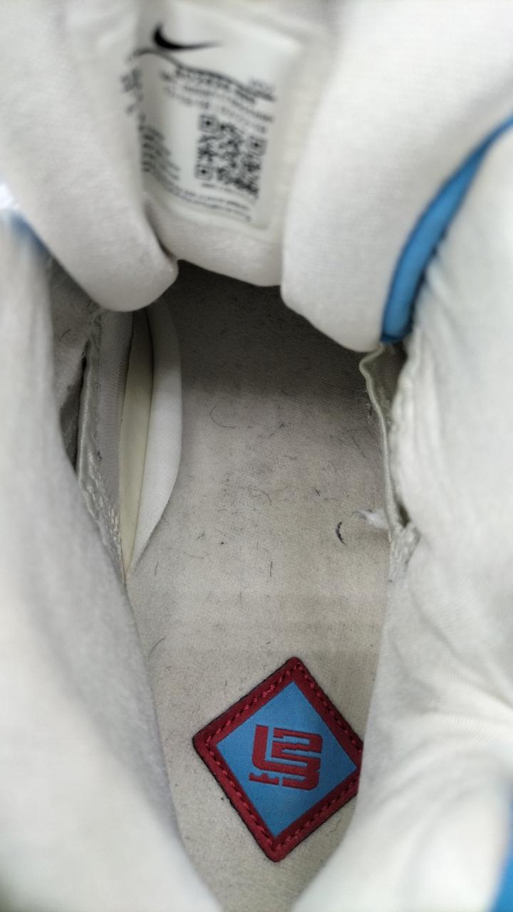 中剥がれあり。