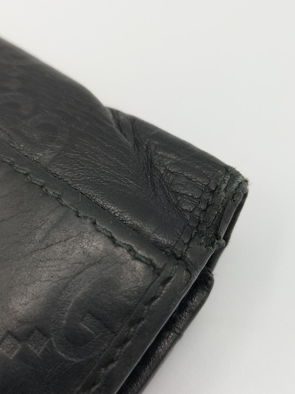 後ろ側右上　スレ、ヨレあります