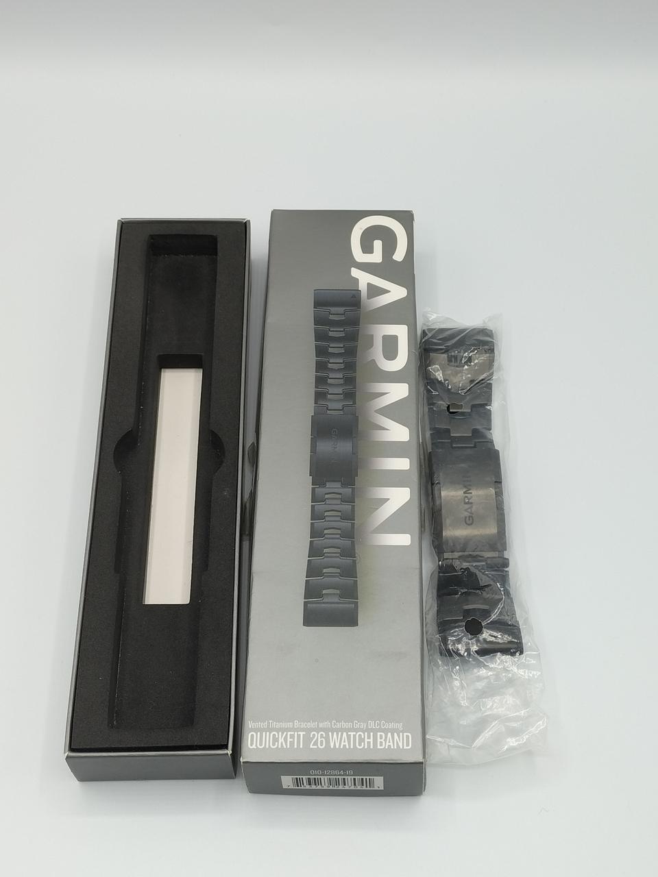 箱の中身は、金属コンビベルトつき。