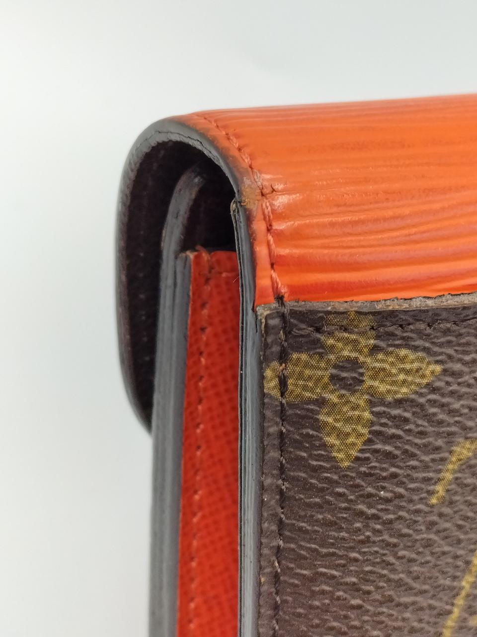 ひび割れがあります