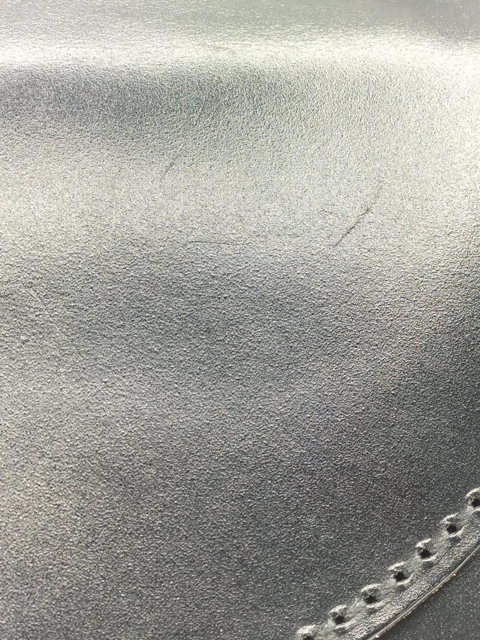 全体的に細かなキズがあります