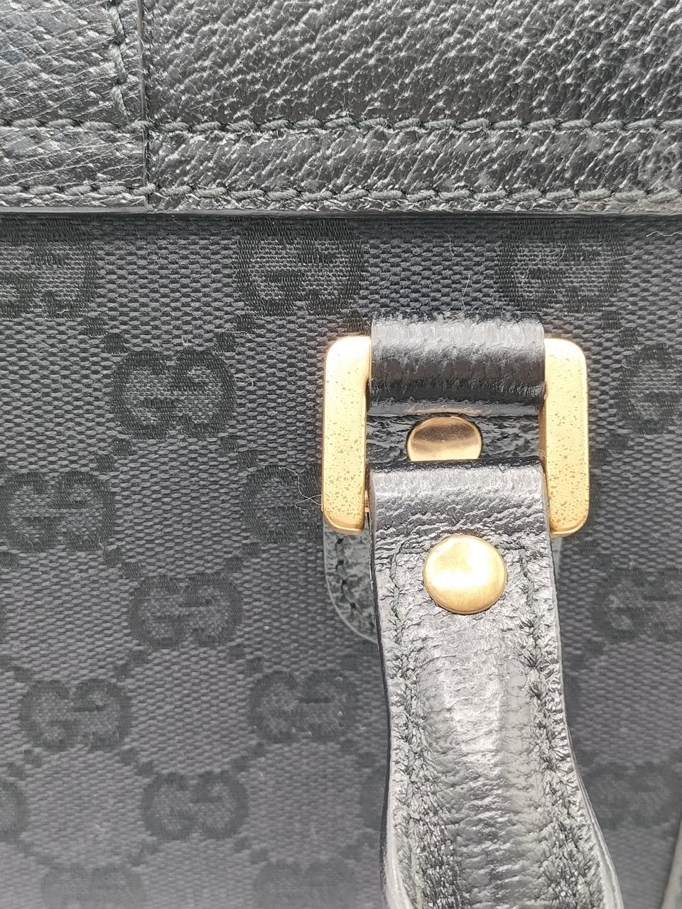 後の金具にもサビ有