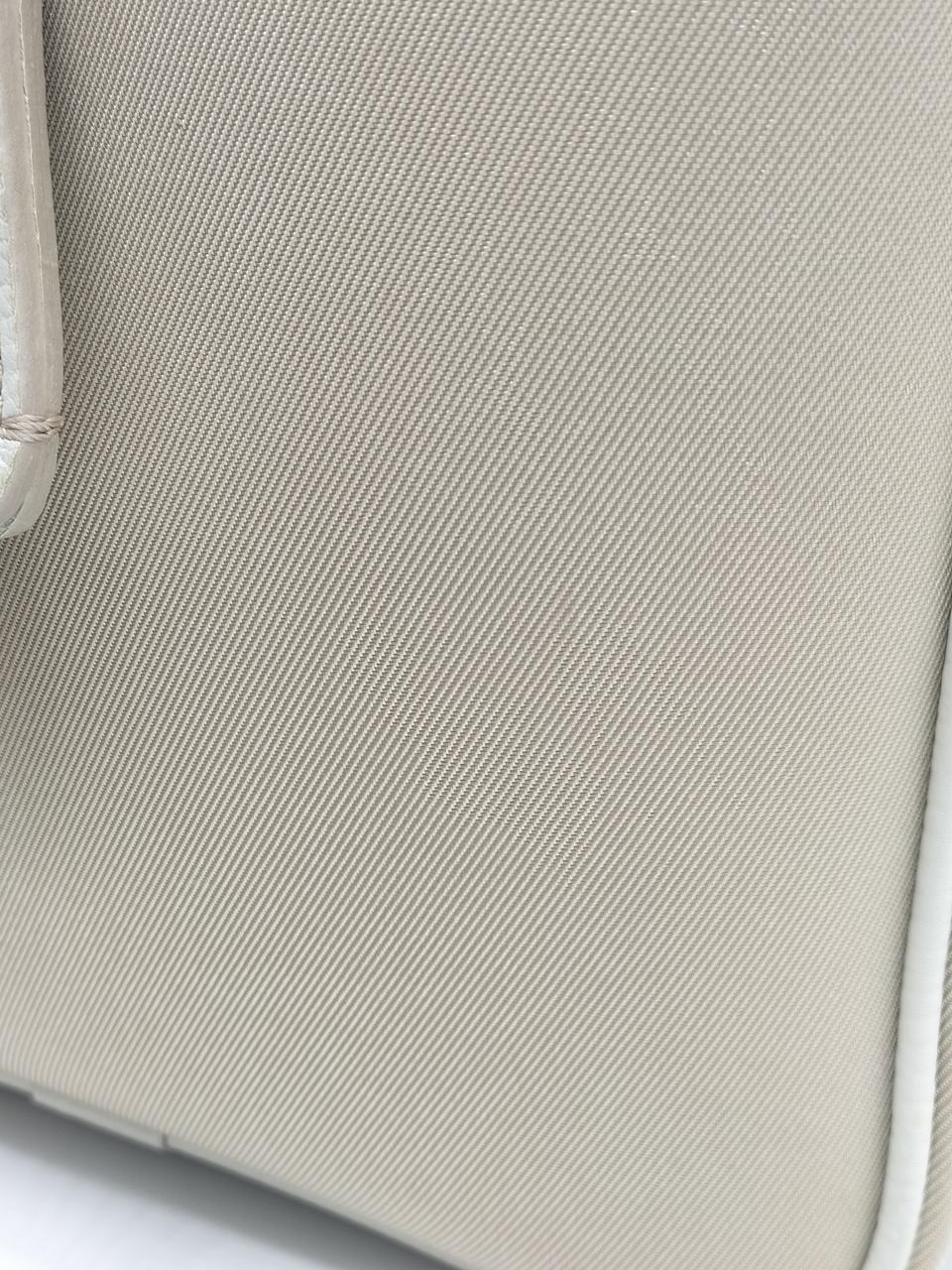 表側汚れあり