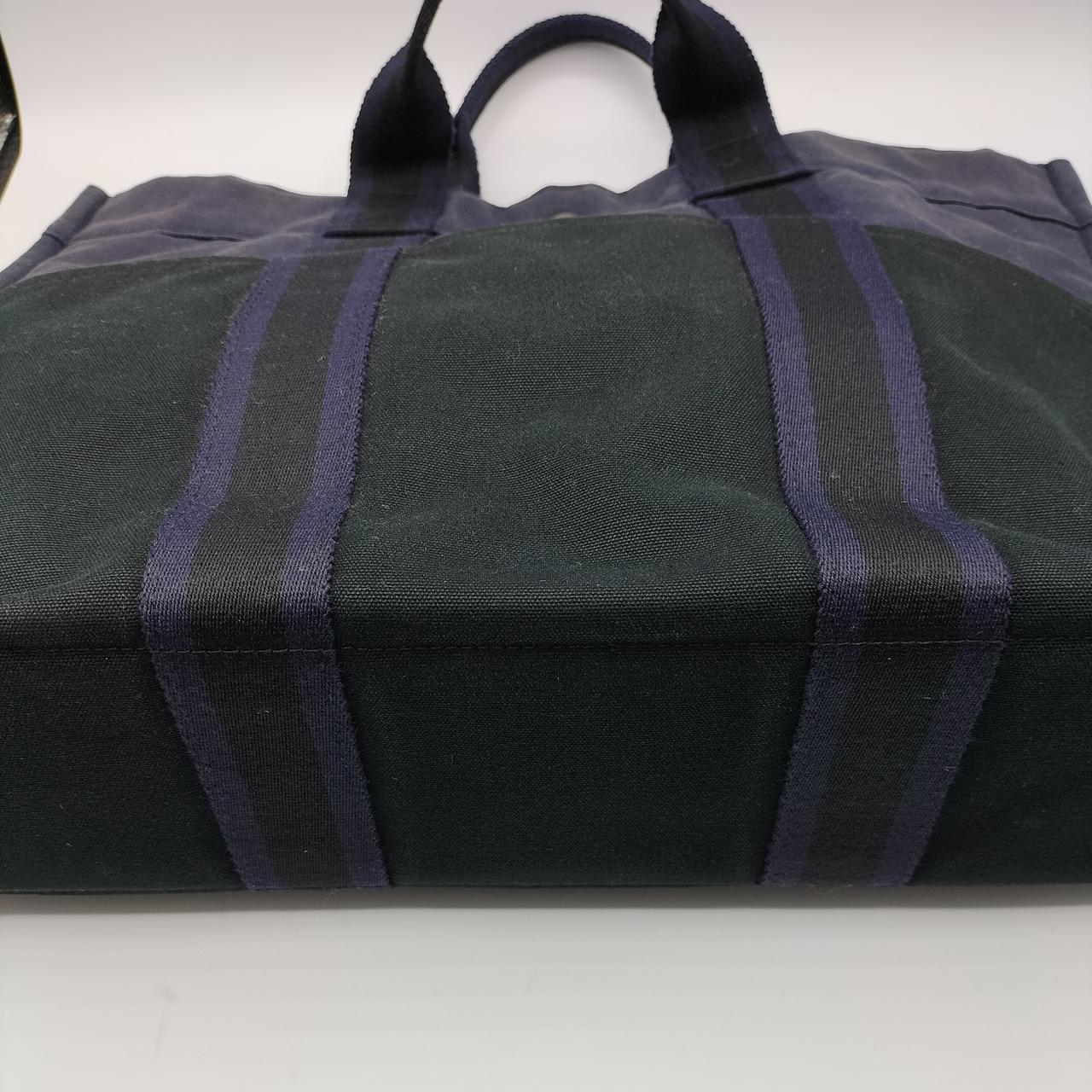 全体的に変色あり