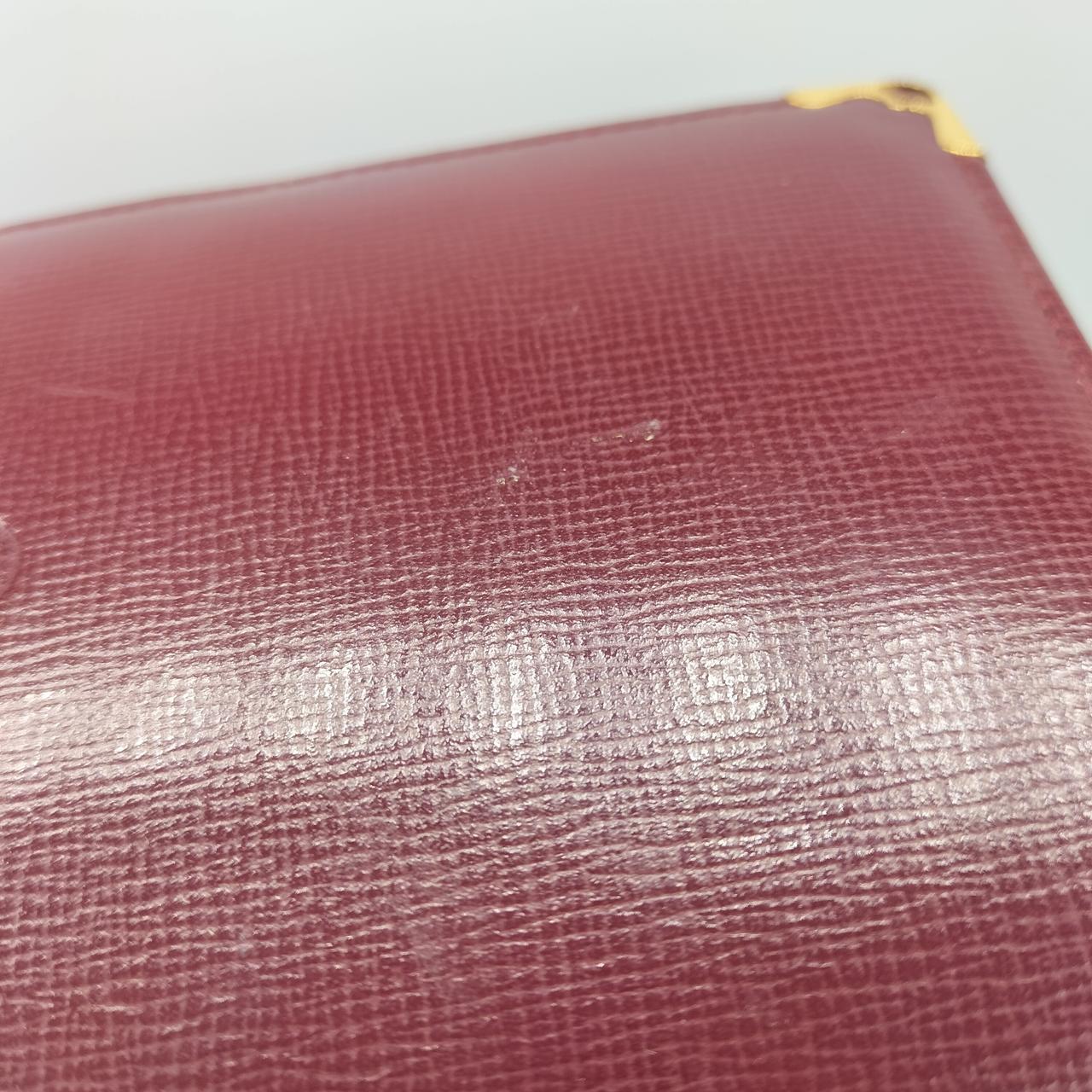 表面複数キズあり