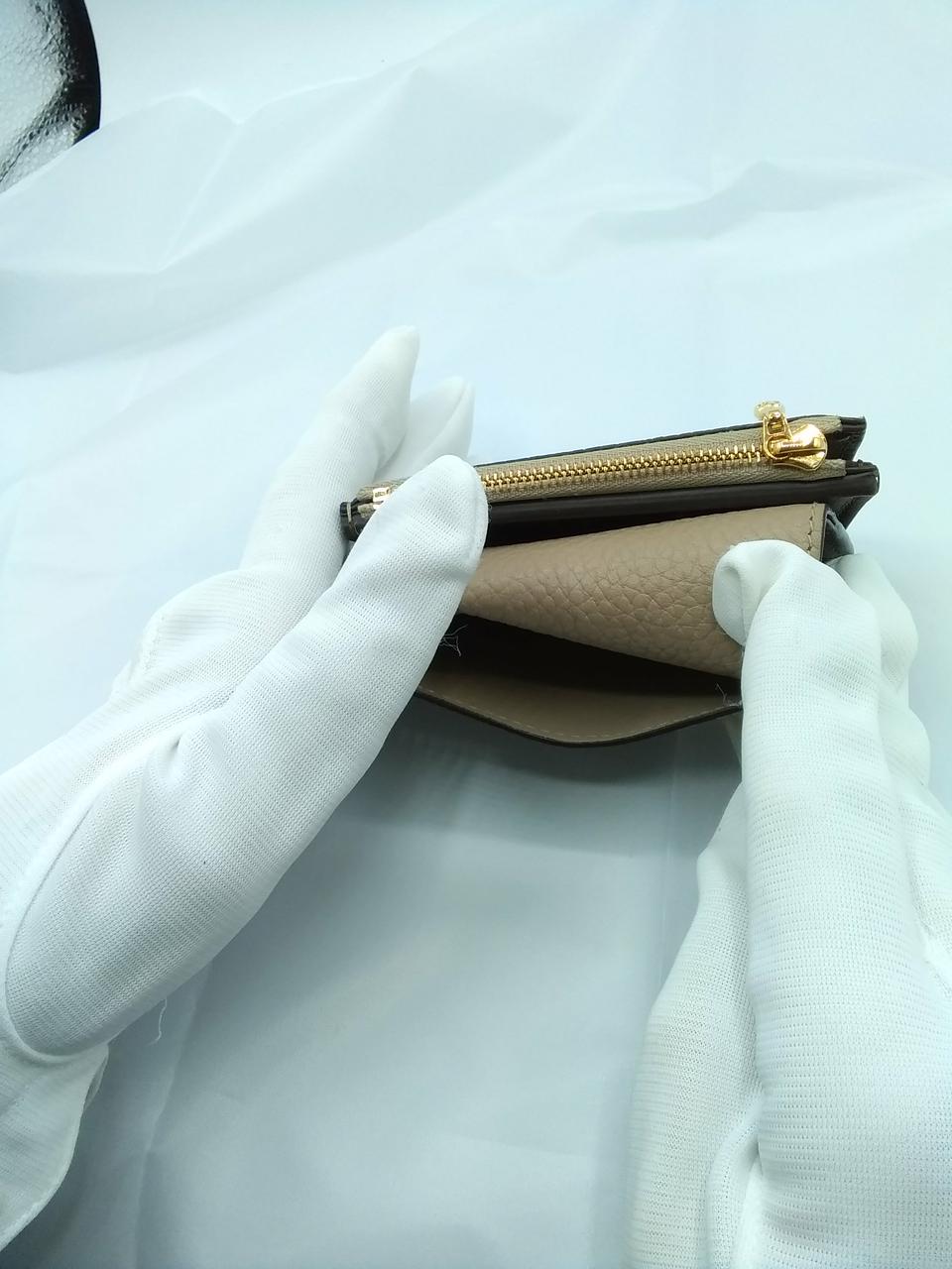 背面ポケットあり