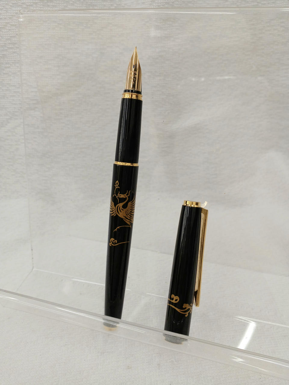 極美品 PILOT Elite 18K-750 唐草　万年筆　字幅F 楽天市場】パイロット 万年筆 エリート 18kの通販