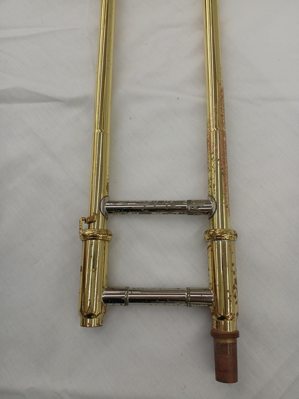 作動未確認 現状販売 ジャンク YAMAHA ヤマハ トロンボーン 型式不明 彫刻在り 管楽器 吹奏楽 楽器 金管楽器(P981nxY)② 作動未確認 現状販売 ジャンク YAMAHA ヤマハ トロンボーン 型式不明