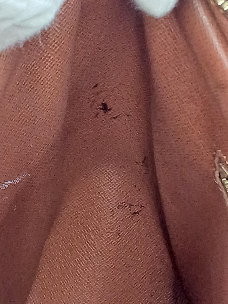 汚れ、キズあります。