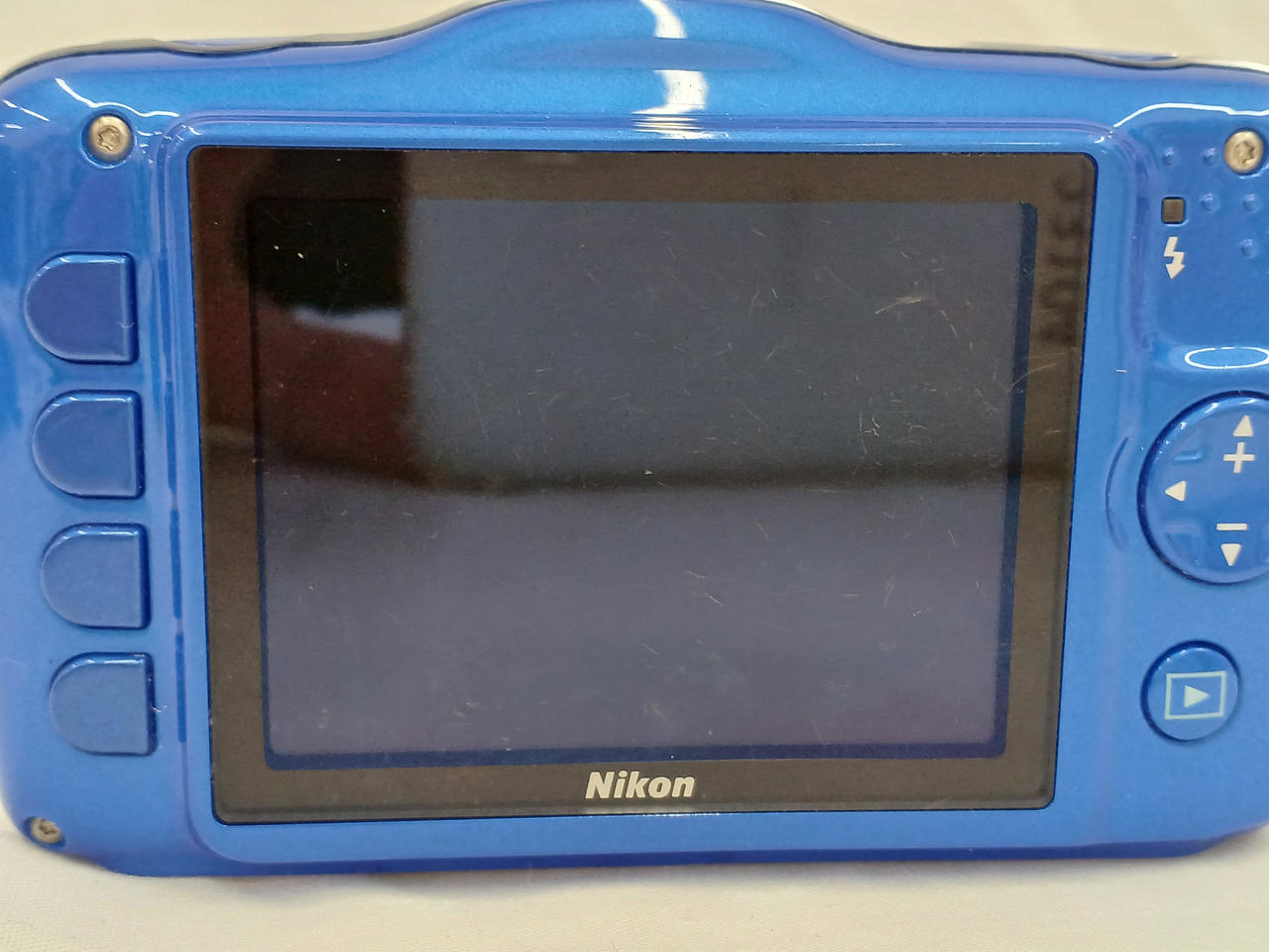 画面細かいキズ有ります。