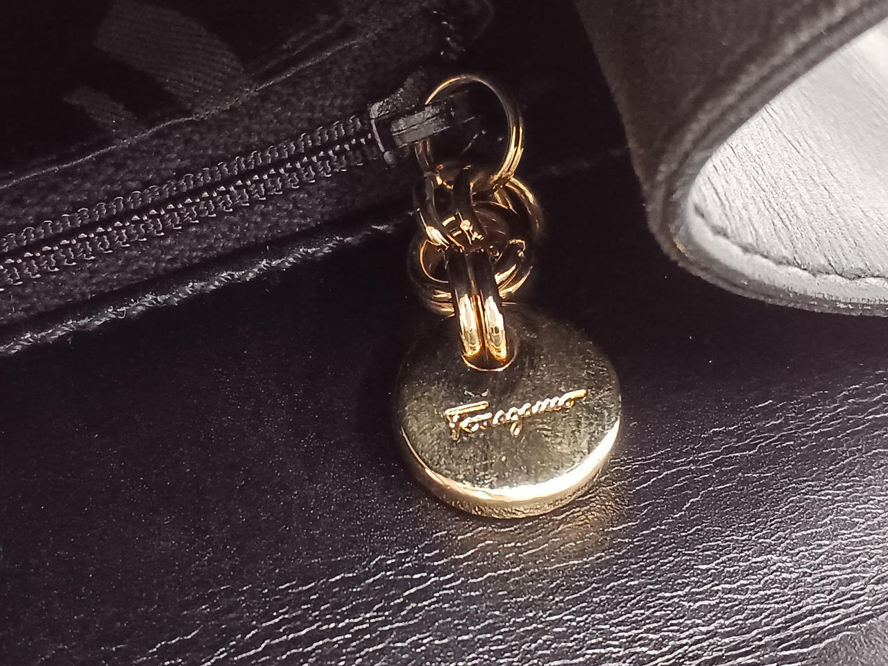 金具スレあります。