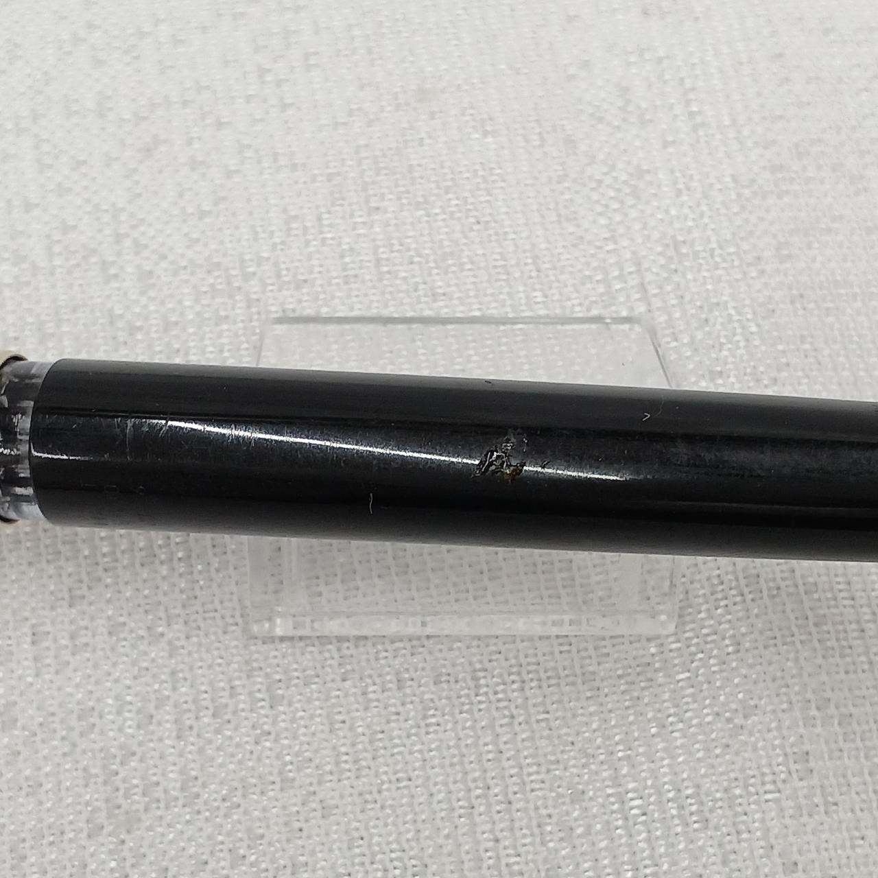 キズあります。