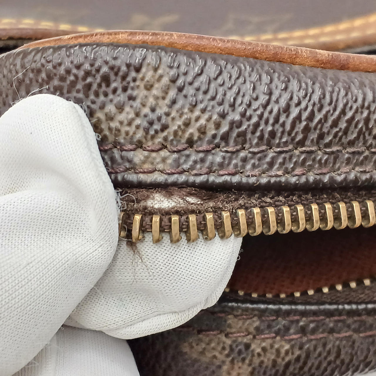 破れあります。