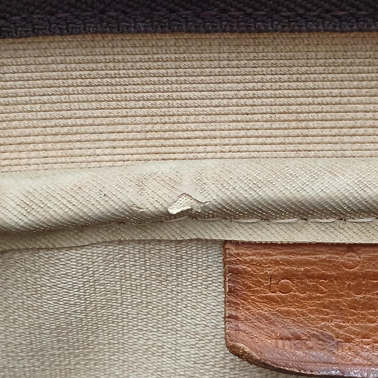 破れあります。