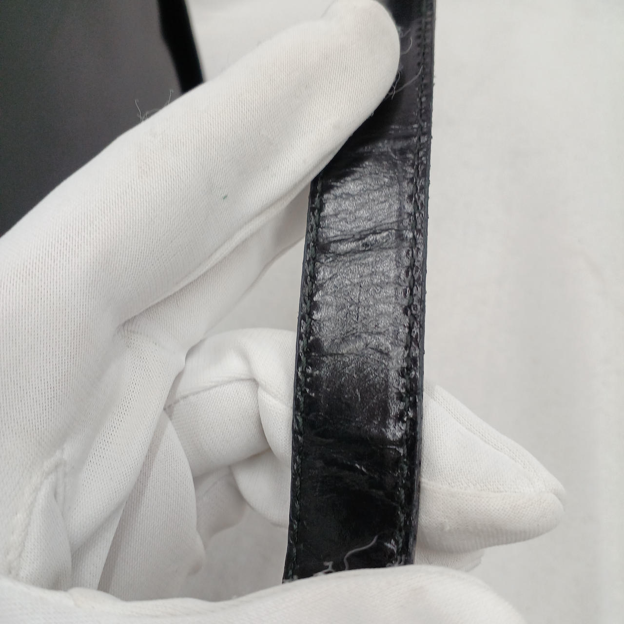 革少々傷みあります。