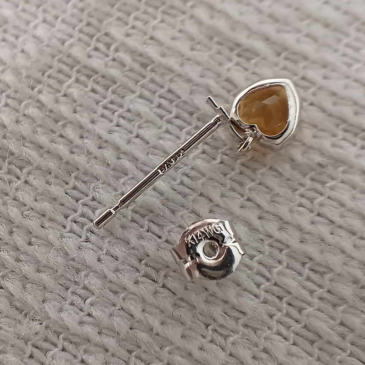K14WG ピアス(片耳) パール 総重量約0.4g 送料無料 新品同様 【中古】 ギフトラッピング無料 K14WGピアス|【ハードオフ公式通販】オフモール|2031040000111596