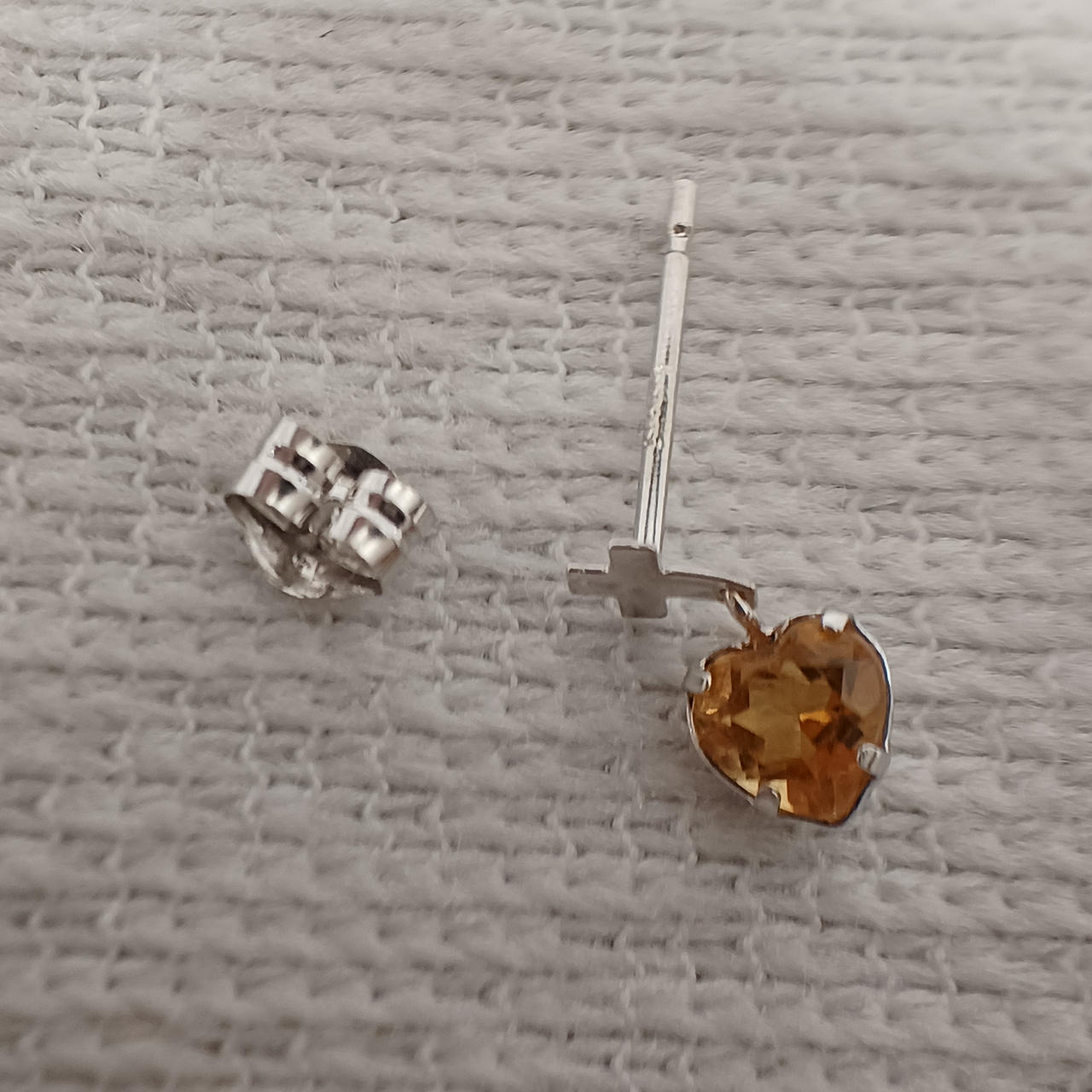 K14WG ピアス(片耳) パール 総重量約0.4g 送料無料 新品同様 【中古】 ギフトラッピング無料 K14WGピアス|【ハードオフ公式通販】オフモール|2031040000111596