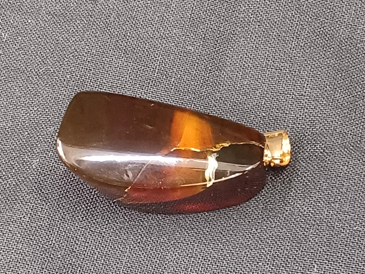 2AZ23　琥珀　蜜蠟　ペンダントトップ　K18金　3点　美品 久慈琥珀|K18石付トップ|【ハードオフ公式通販】オフモール