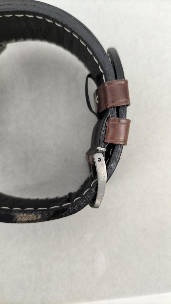 ベルトに傷みあり