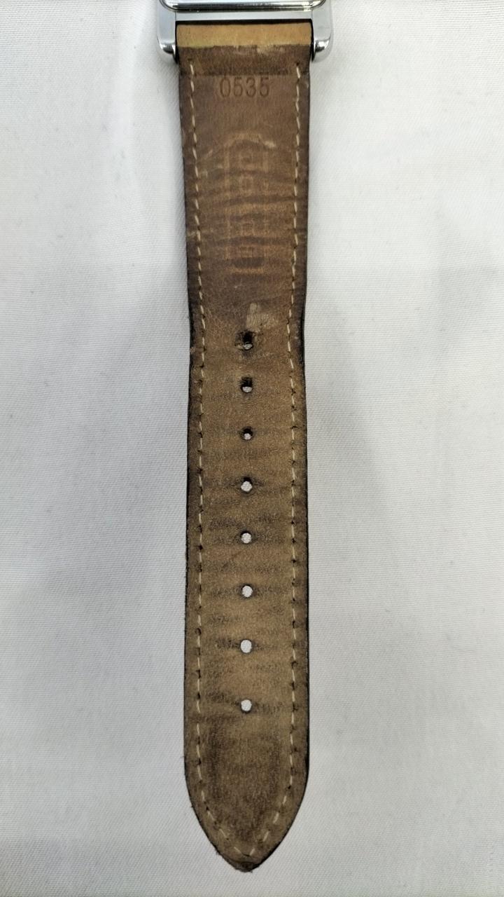 ベルトに使用感あり