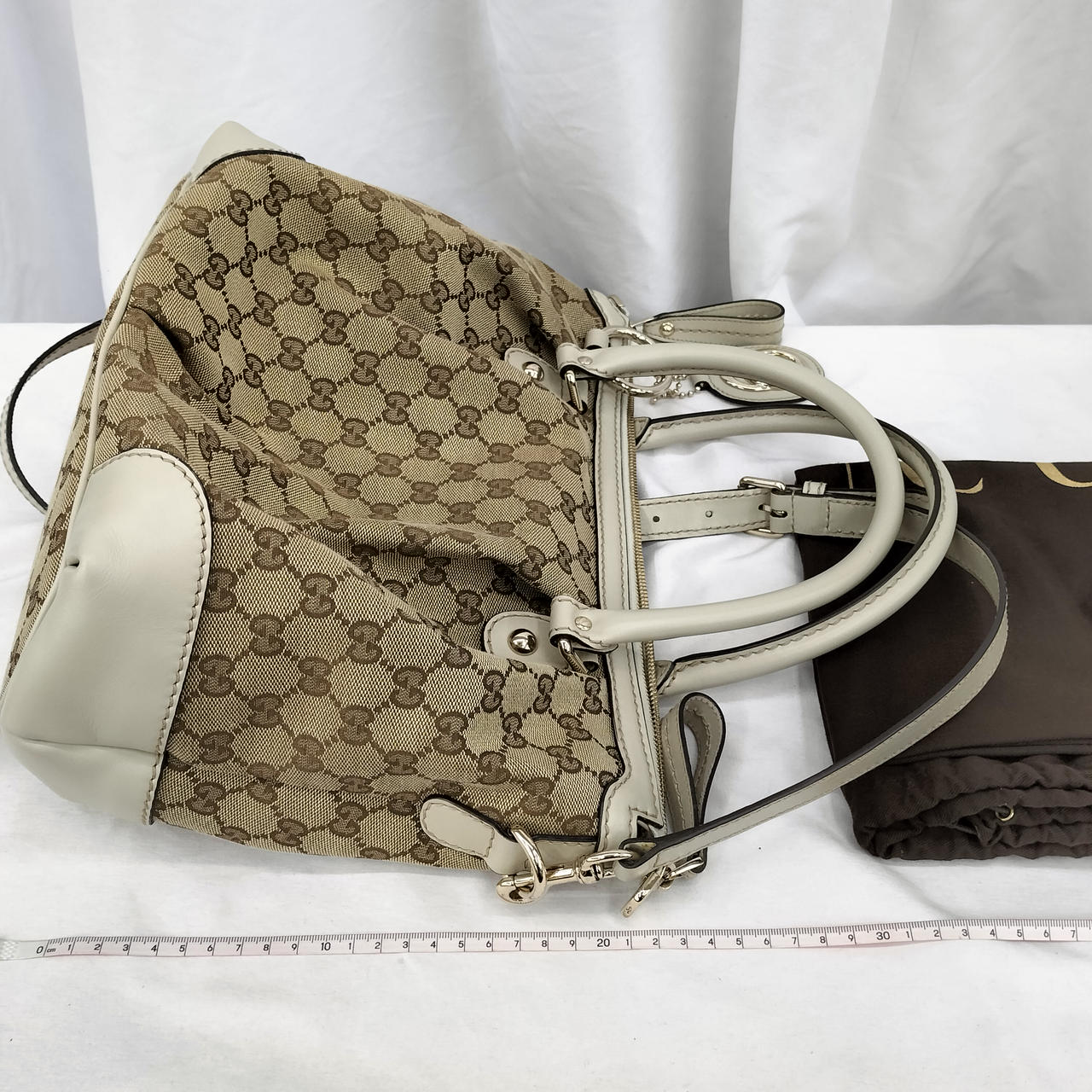 サイズ感の参考になさって下さい