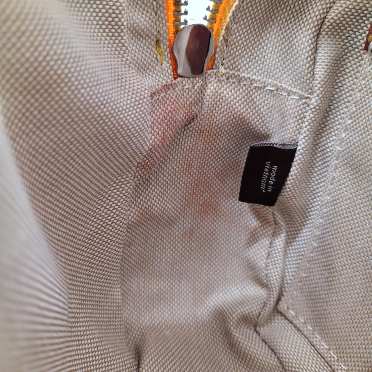 一部にシミあり