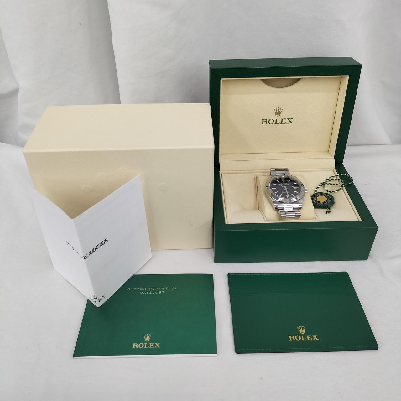 外箱、内箱、説明書、付属です。