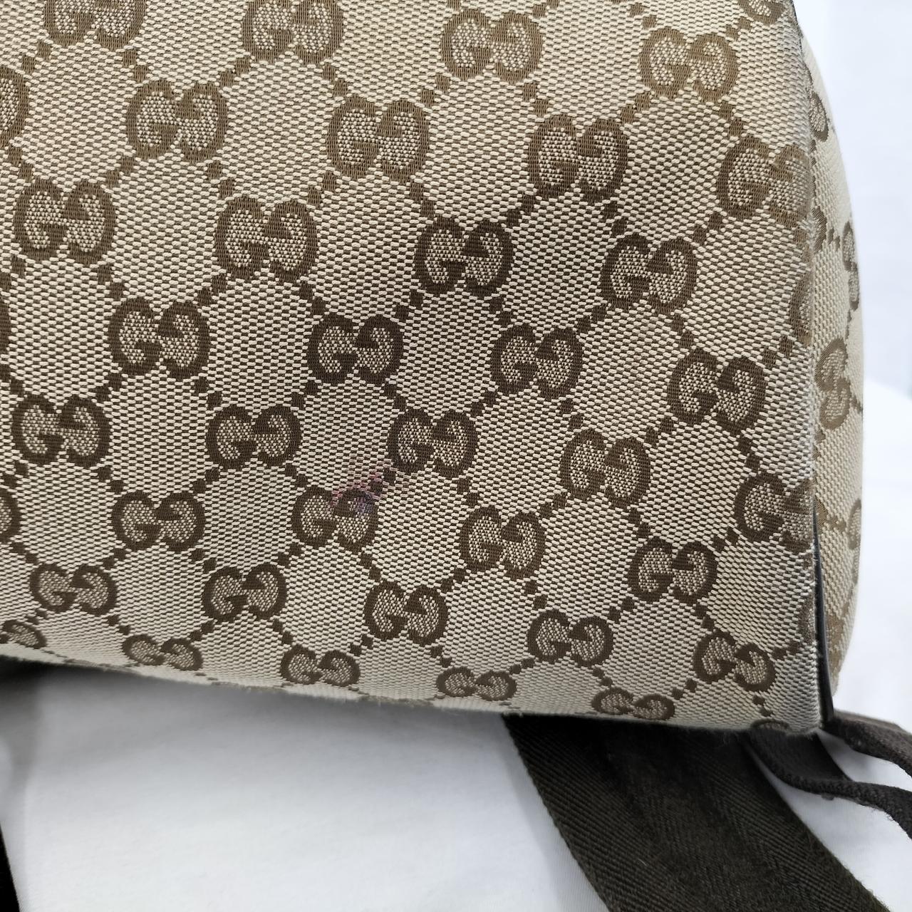 底面部分赤いシミあり