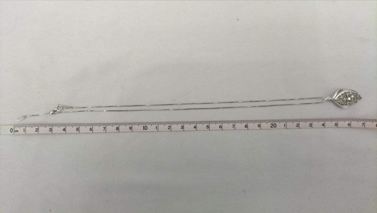 サイズ感の参考になさって下さい