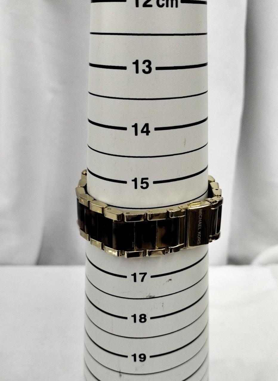 サイズ感の参考になさって下さい