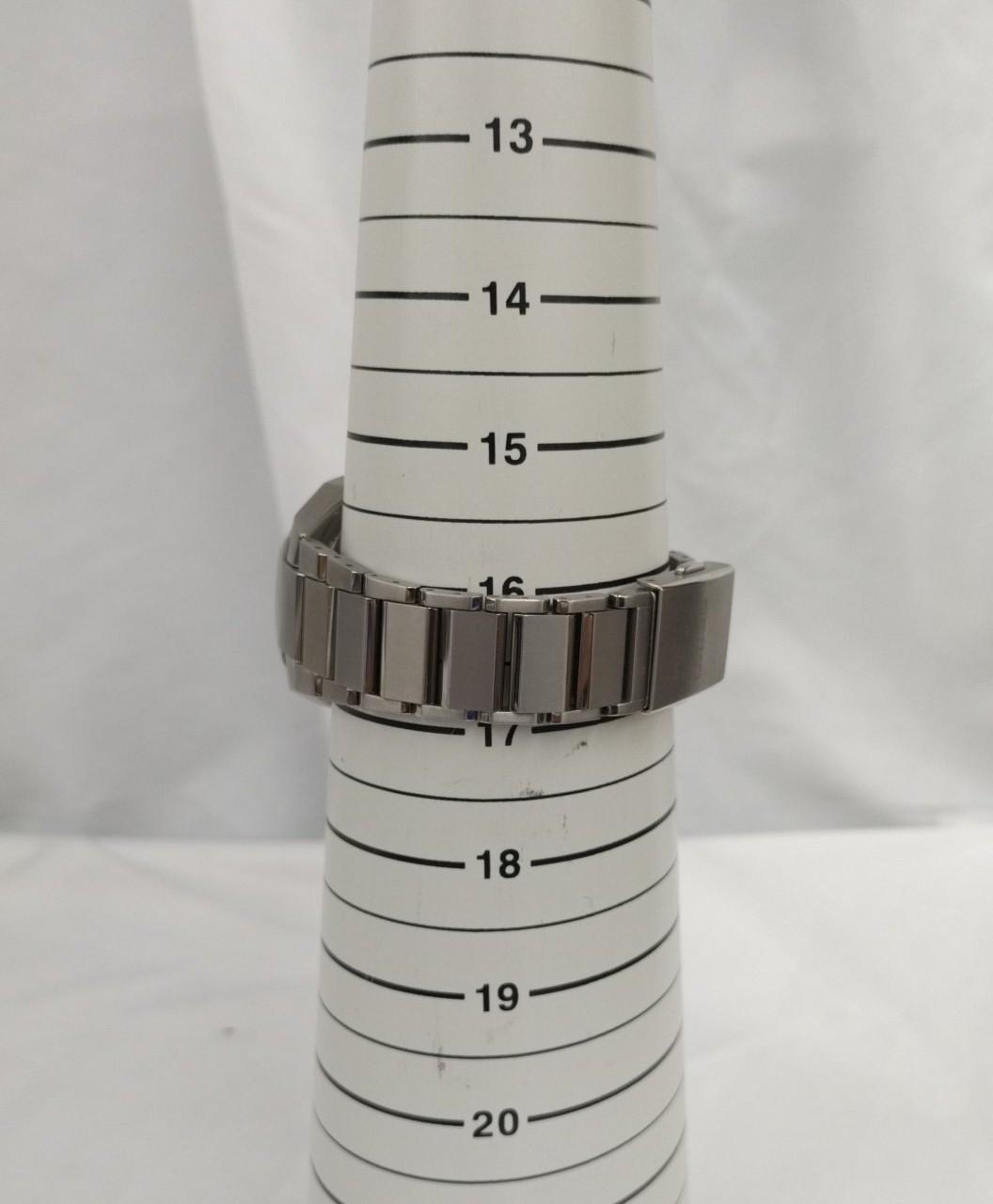 サイズ感の参考にして下さい。