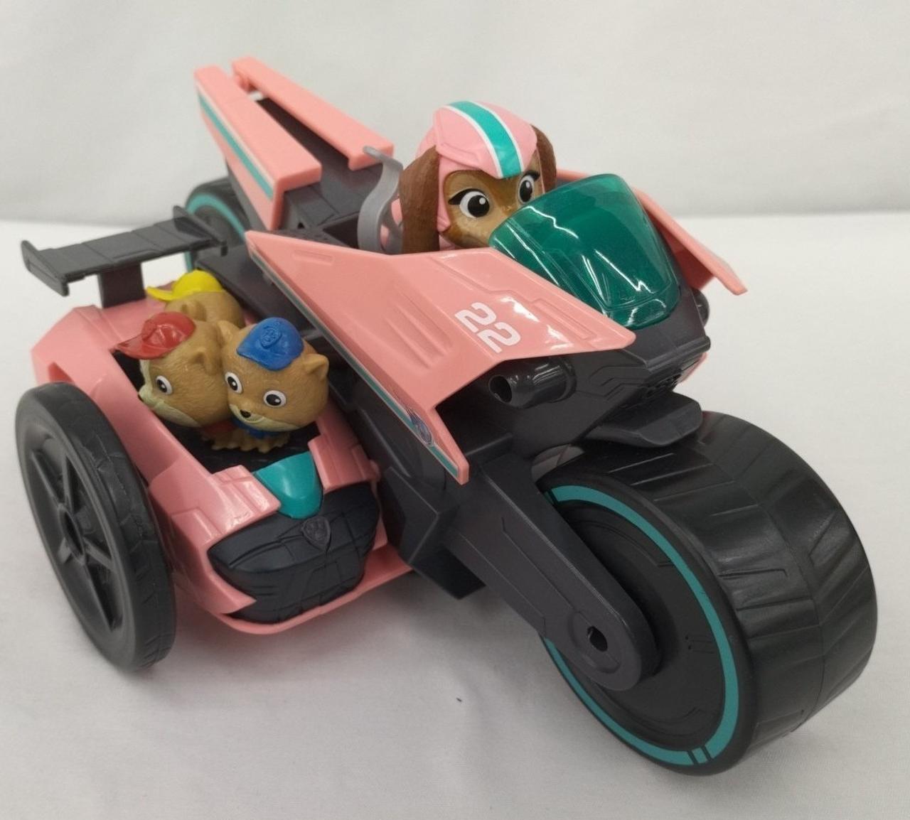 タイヤ動きます