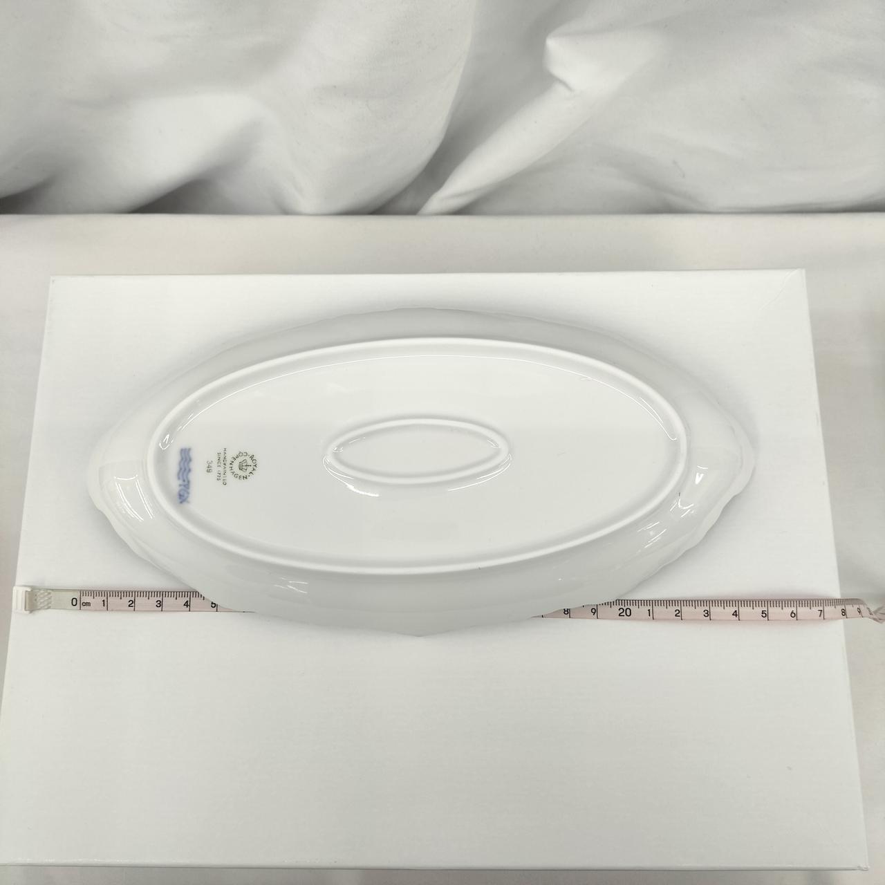 横　25.5cm
縦　12.5cm