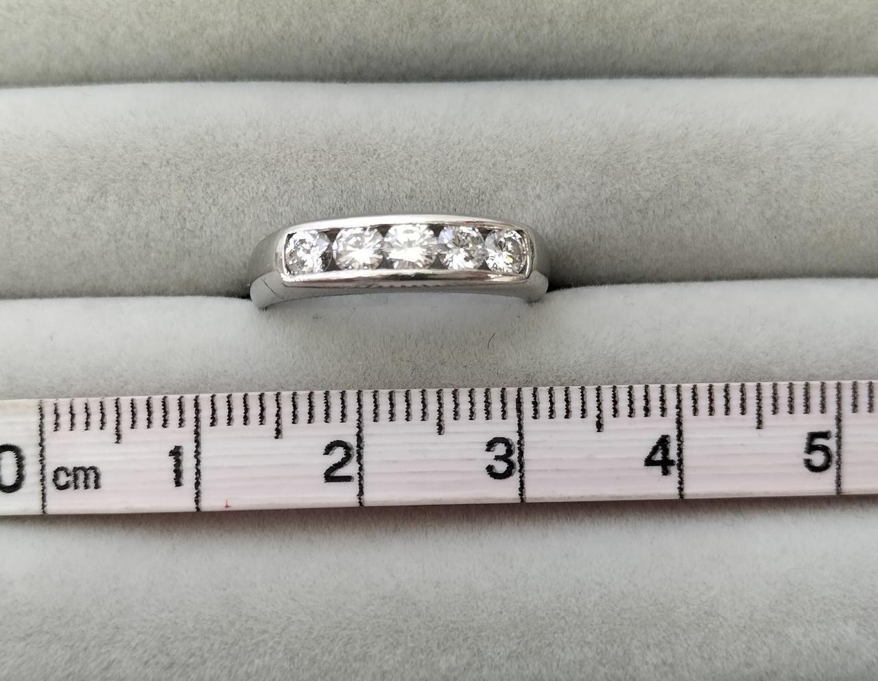 サイズ感の参考になさってください