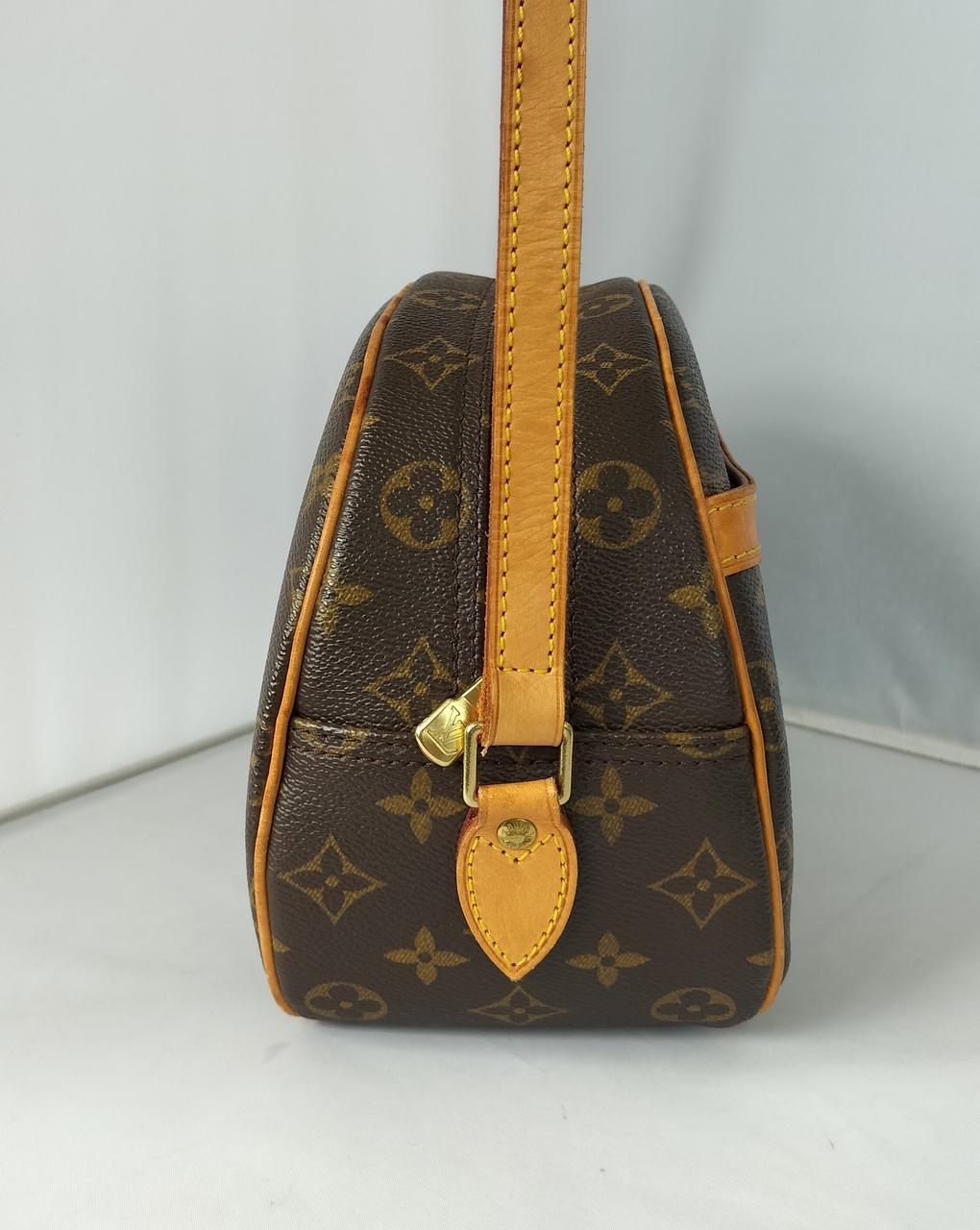 美品⭐︎Louis Vuitton ブロワショルダーバッグ モノグラム LOUIS VUITTON ブロワモノグラムショルダーバッグ