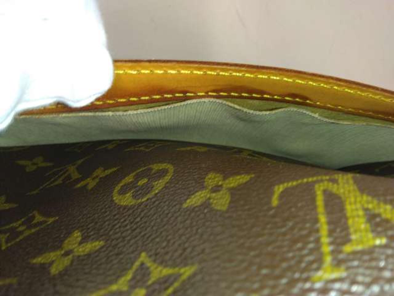 布剥がれかかっています