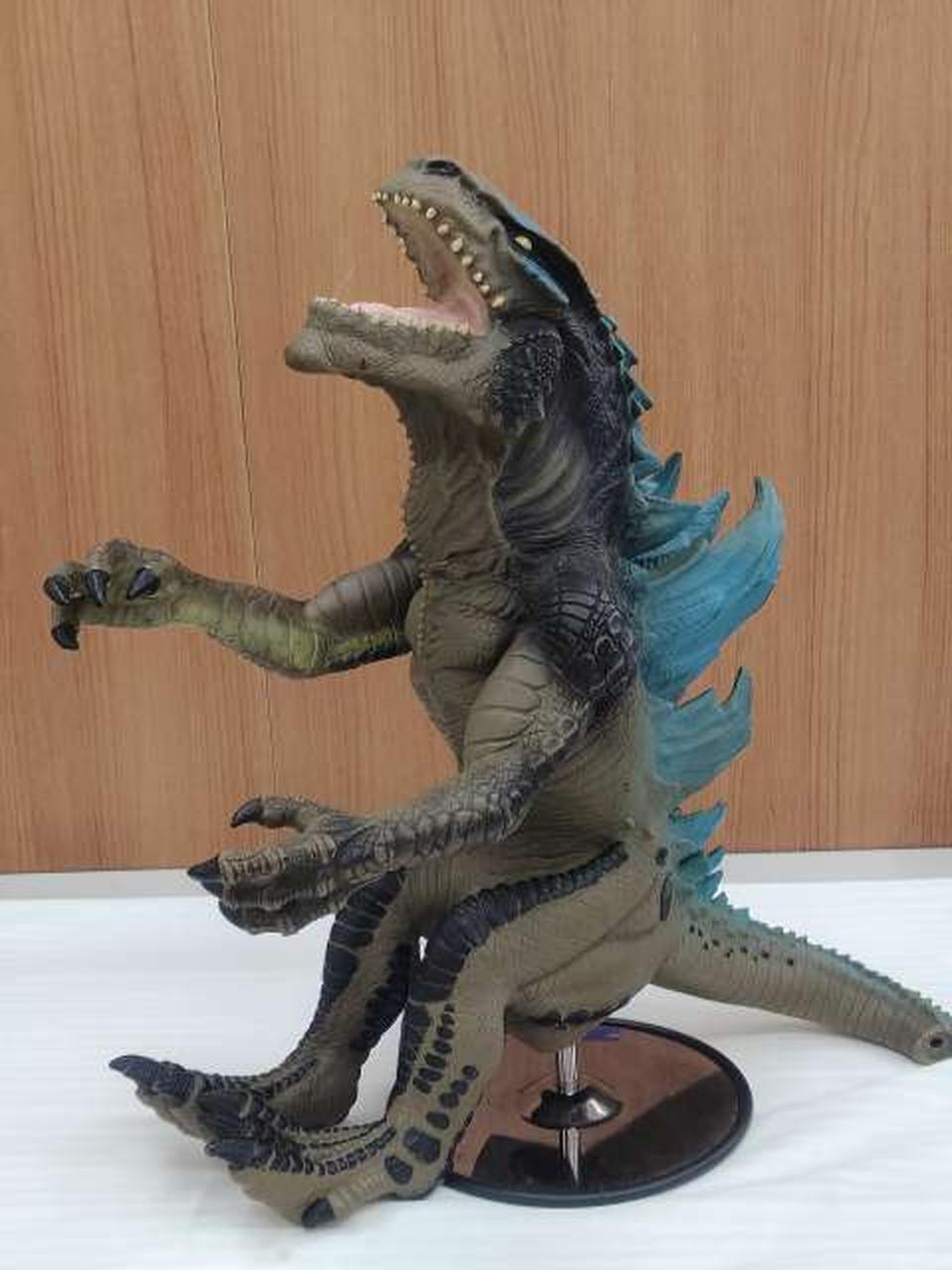 台座は備品です