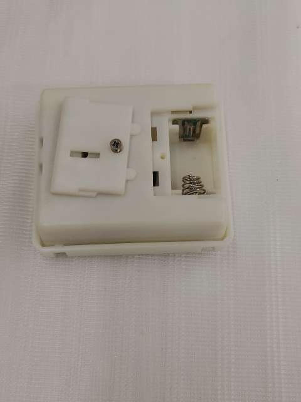 3体とも電池液漏れの跡あり
