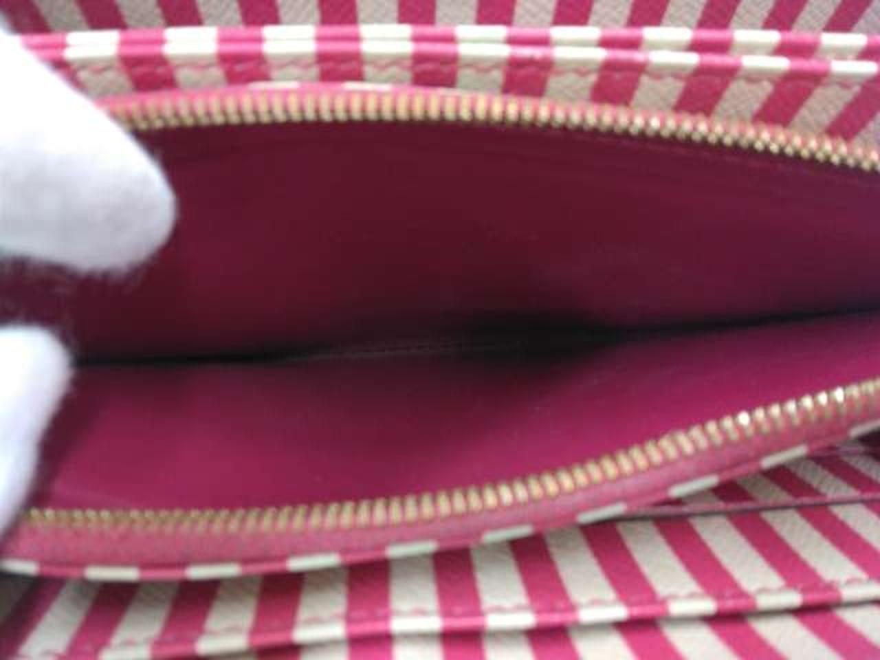 小銭入れ　よごれあり