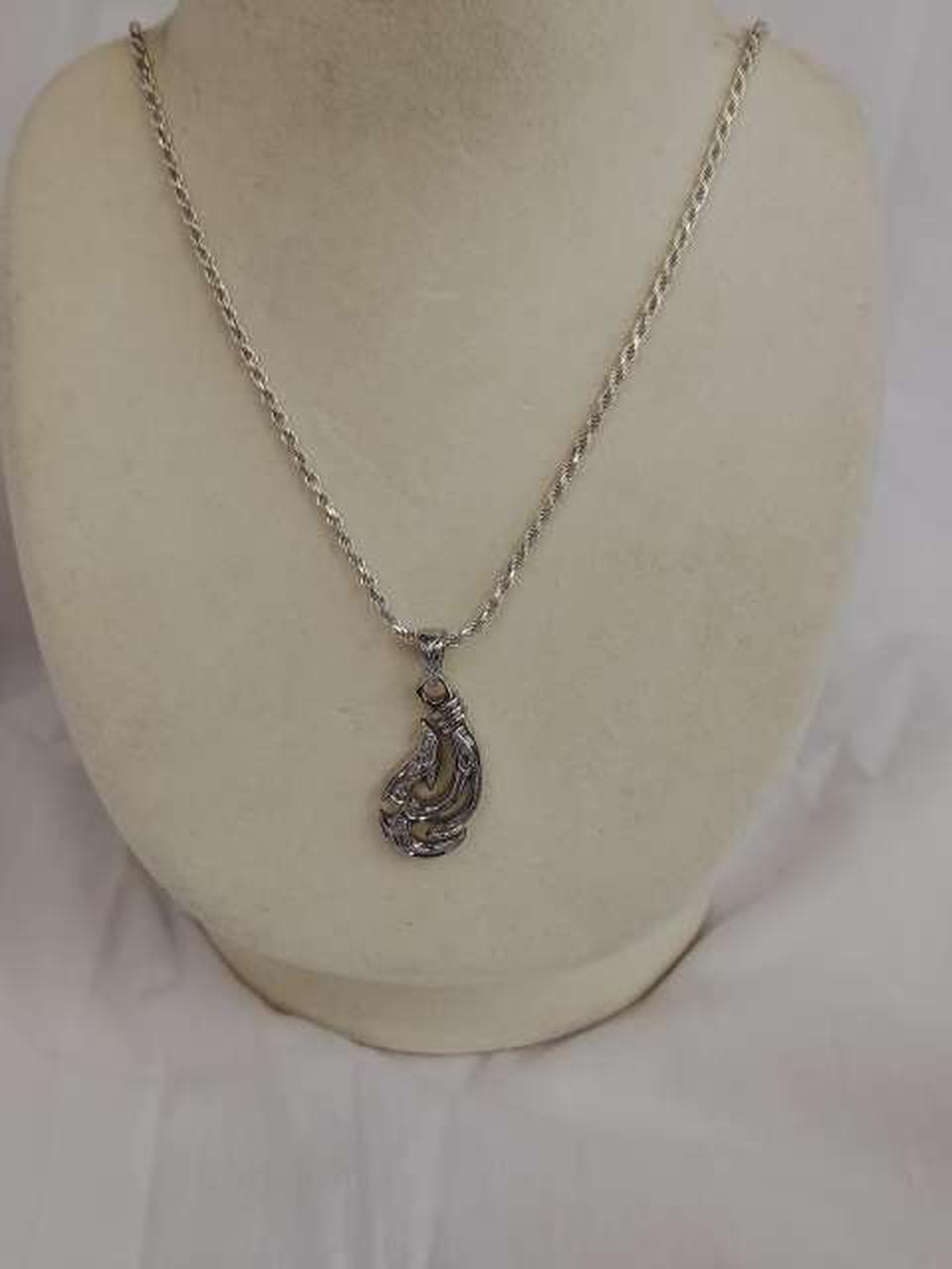 ペンダント全体です