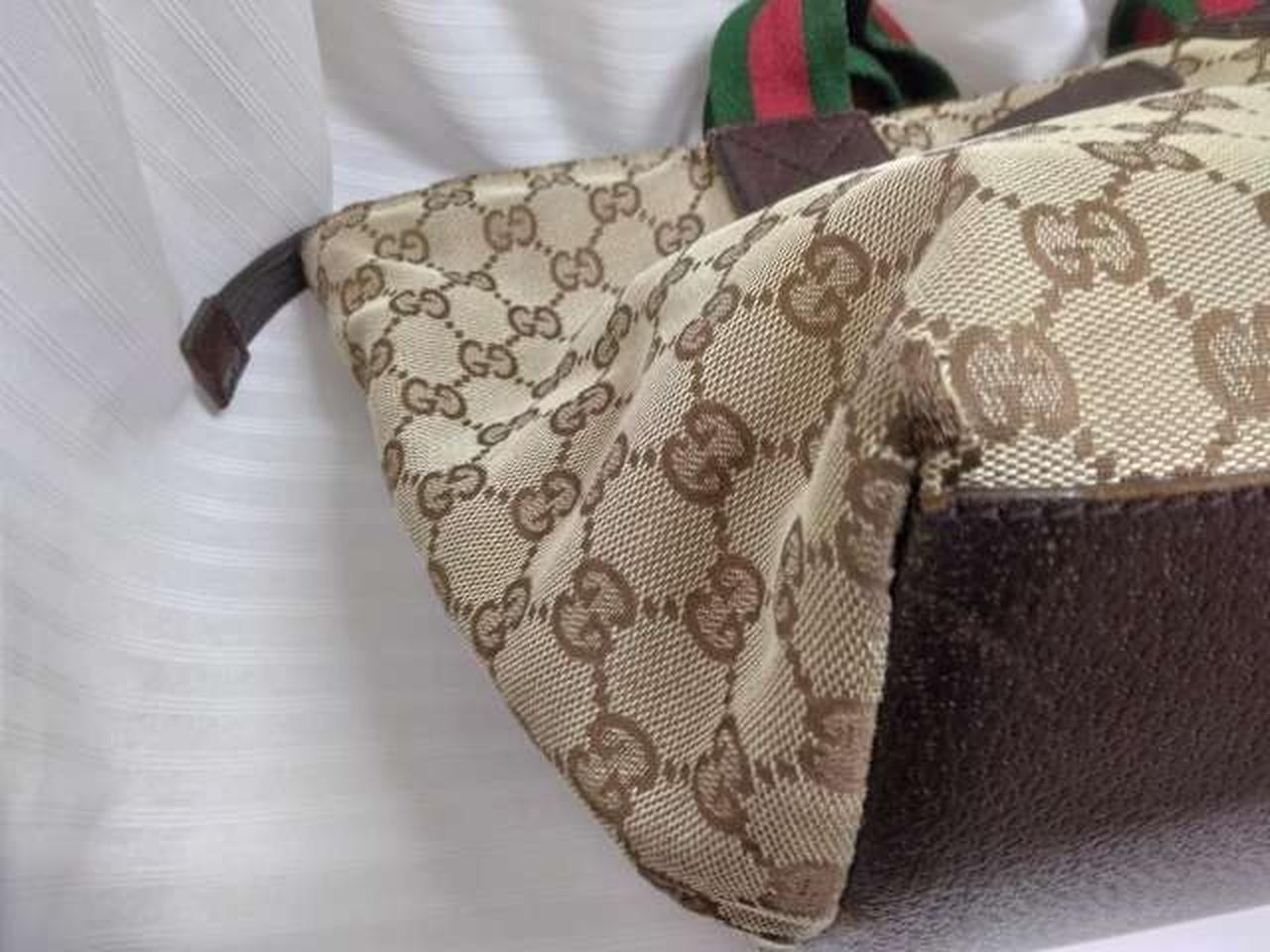 底部表、向かって左破れです