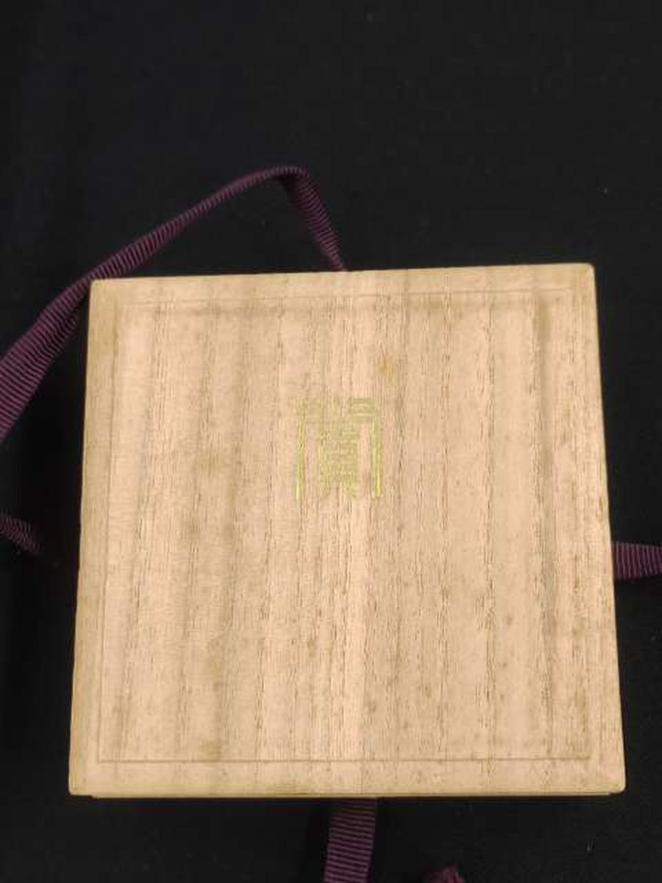 木箱です