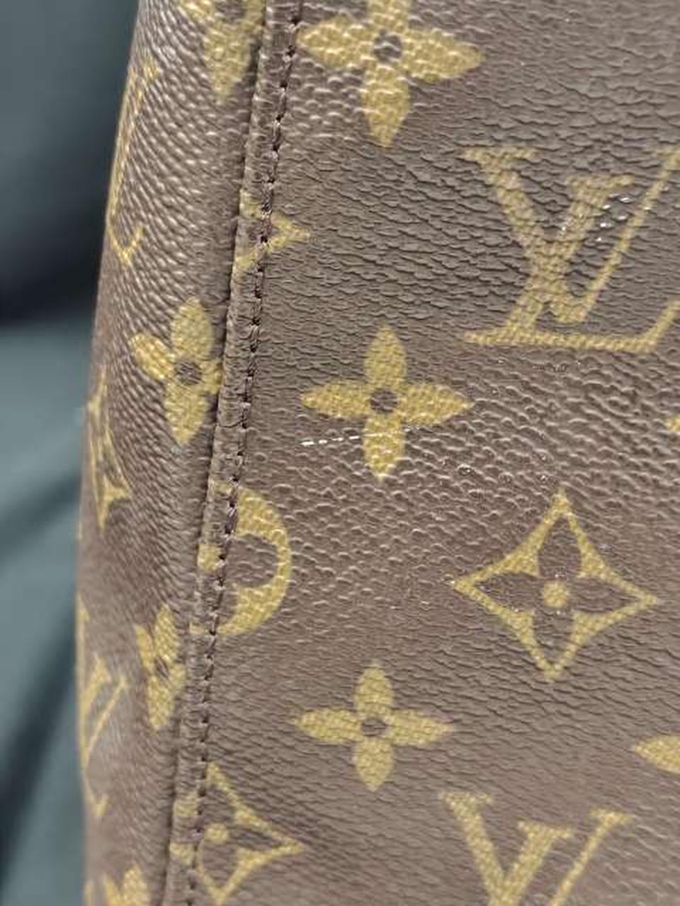 前端にも白い汚れ有ります