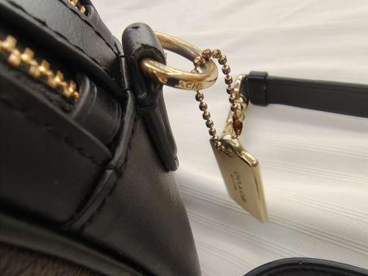 金具部分：剥がれあり