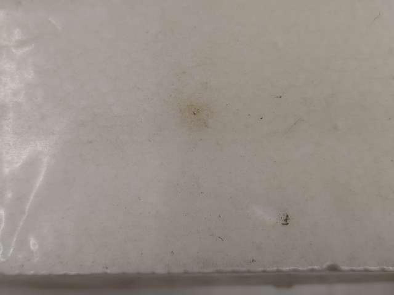 汚れやシミあり