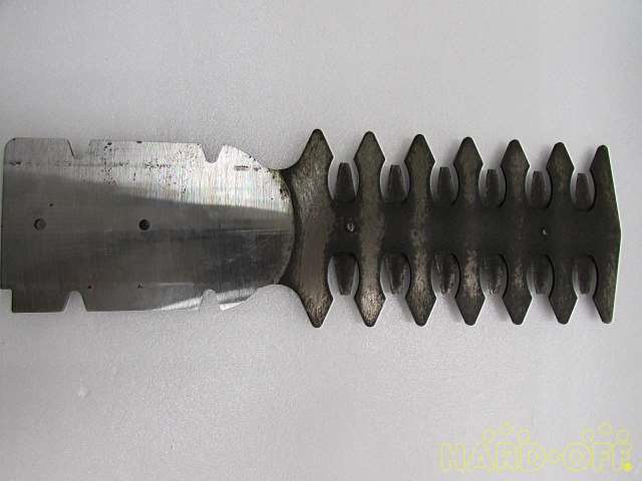 長い方の刃です。錆びです